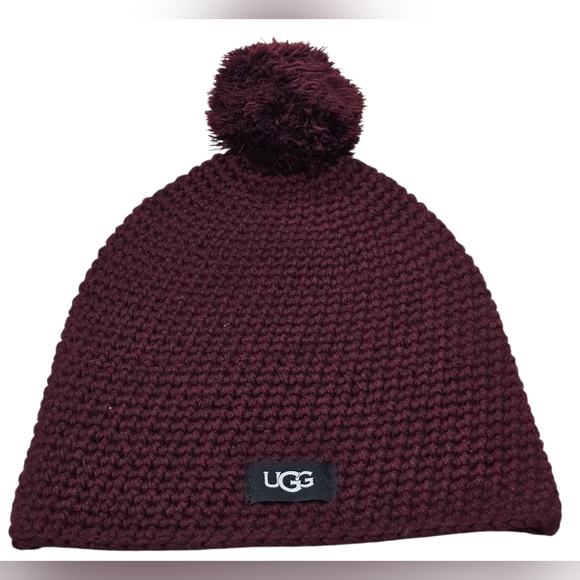UGG Accessories - UGG Chuncky Women's Waffle Knit Pom Pom Slouchy Maroon Beanie, New